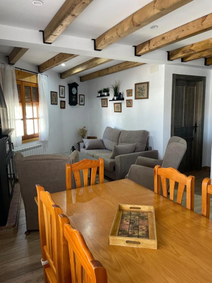 Гостевой дом Vivienda Turistica Rural Casa Irene Сегура-де-ла-Сьерра Экстерьер фото